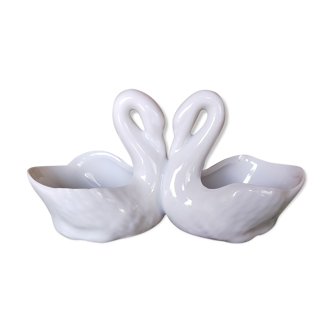 Porcelain salt shaker