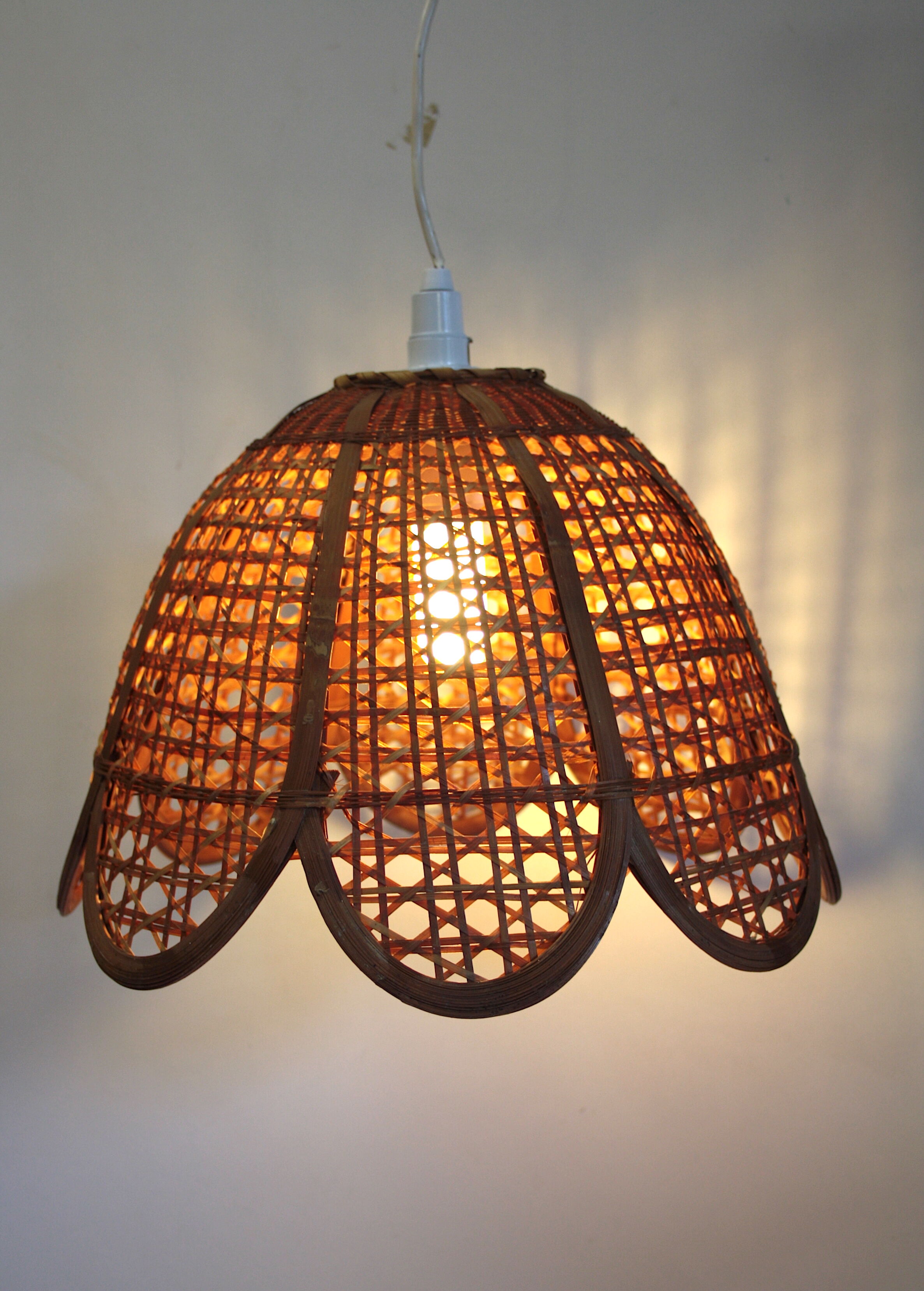 Suspension rattan flower shape
