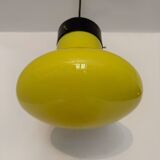 Suspension opaline jaune années 60