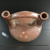 2-beak jug