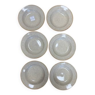 Beige ceramic deep plates
