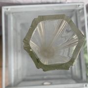 Vase, Soliflore à 6 pans dentelés  XXe siècle