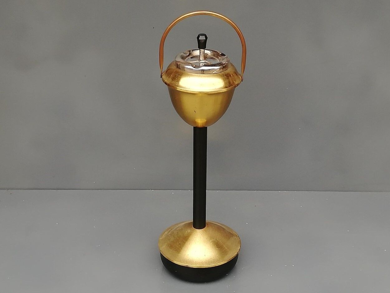 Vintage 50s metal ashtray