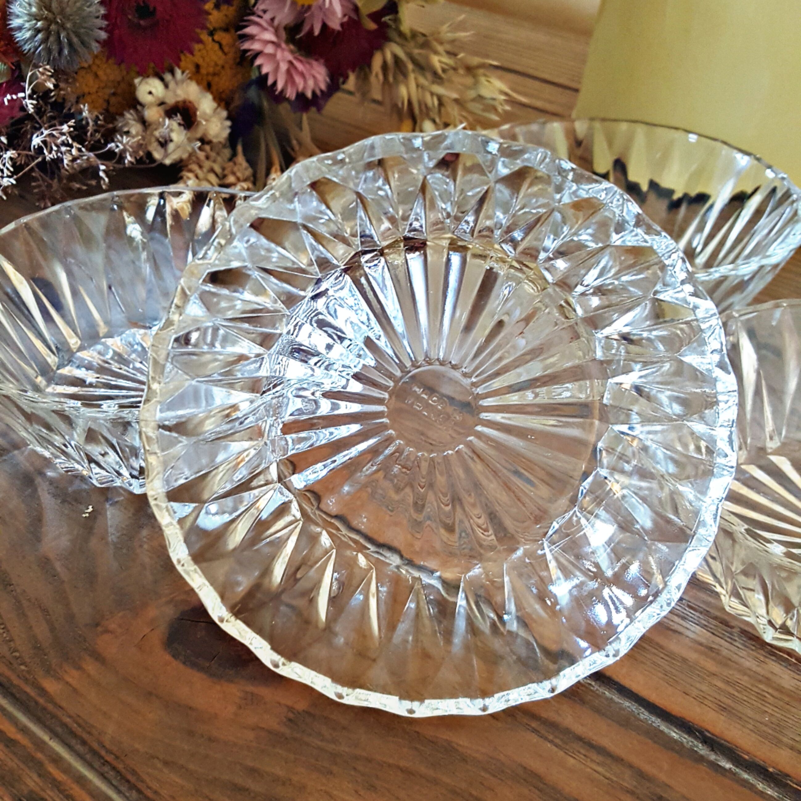 4 coupelles en verre ciselé made in France