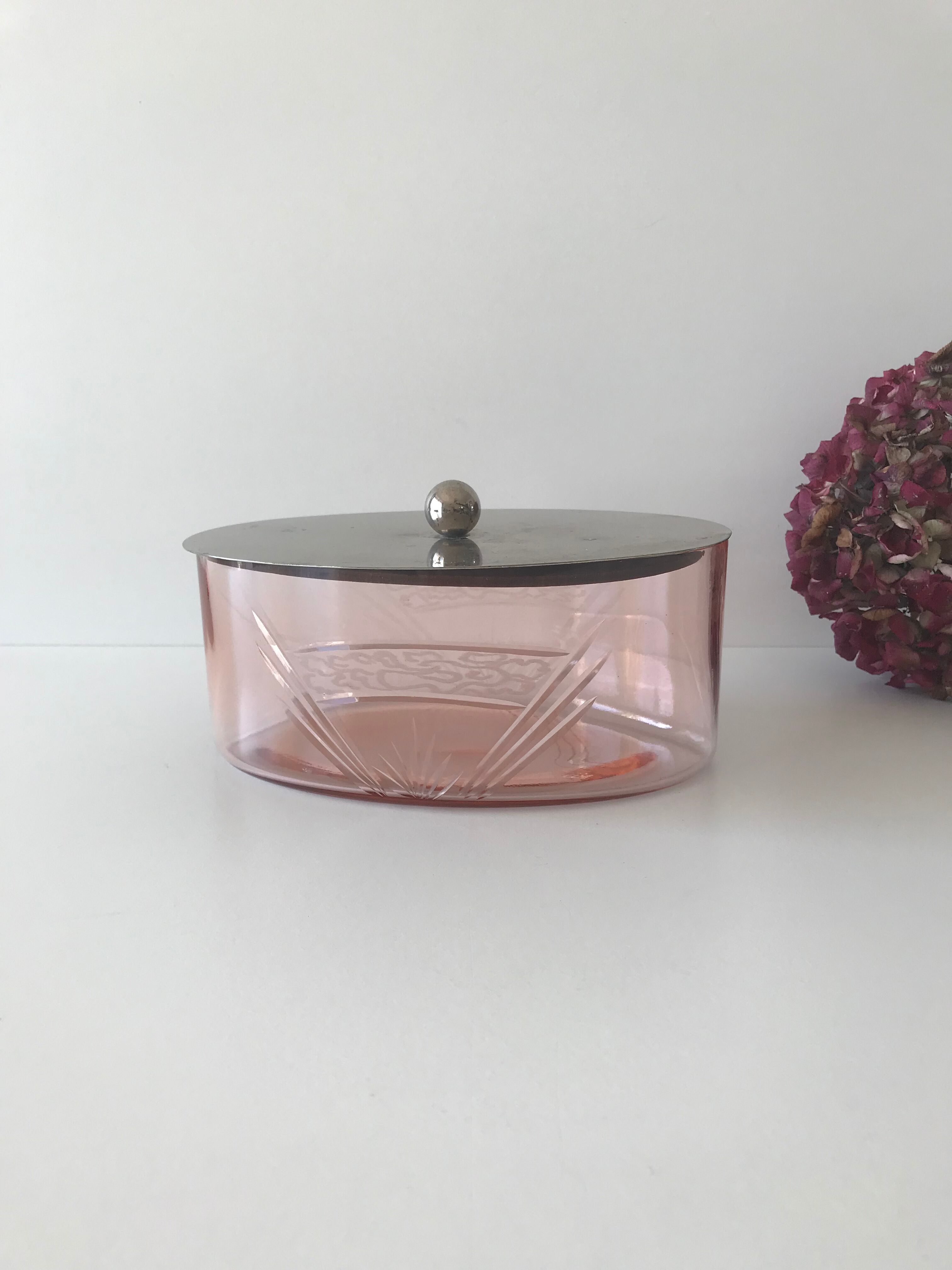 Oval glass candy