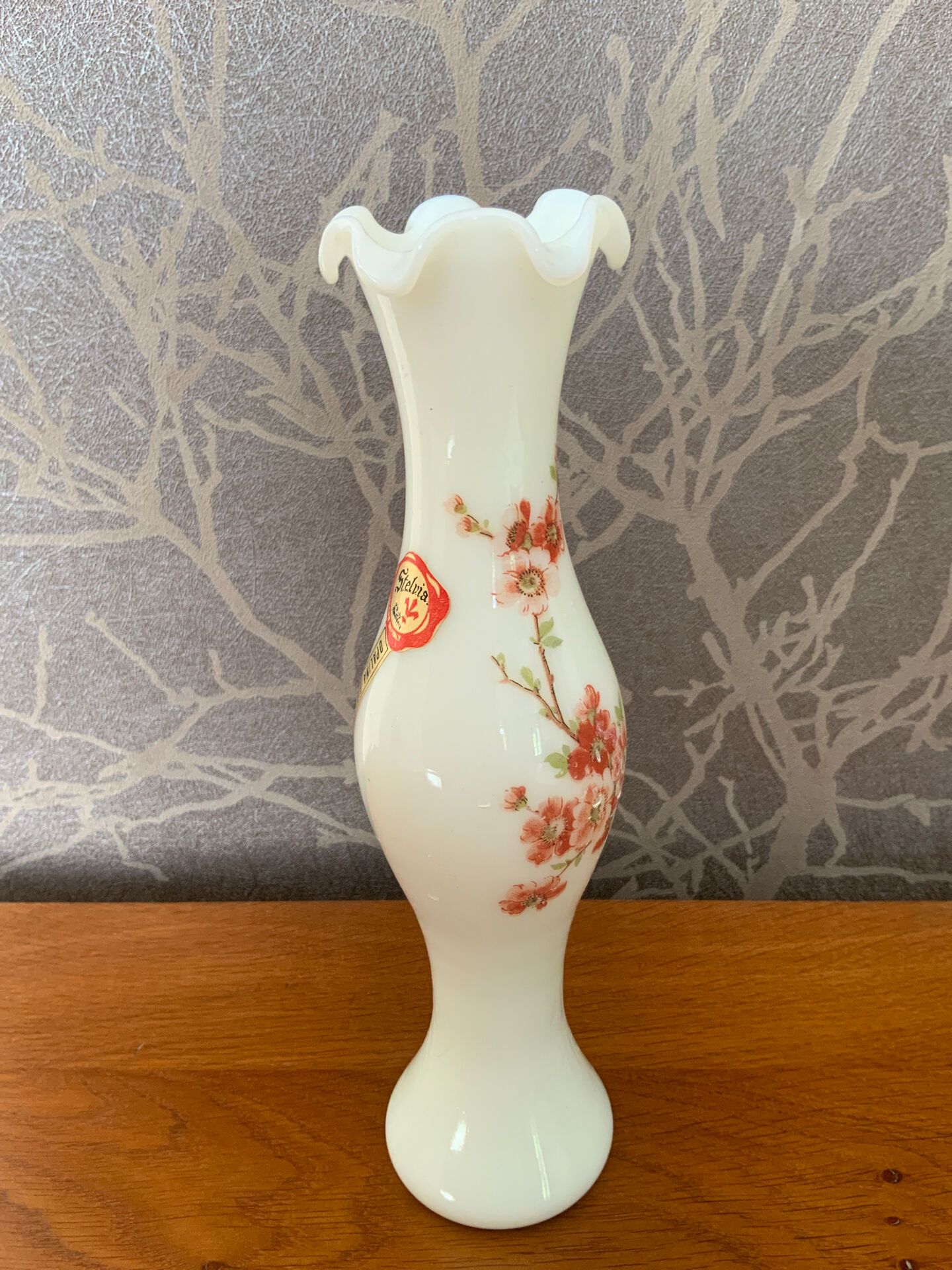 Vintage opaline Florentine Stelvia soliflore vase