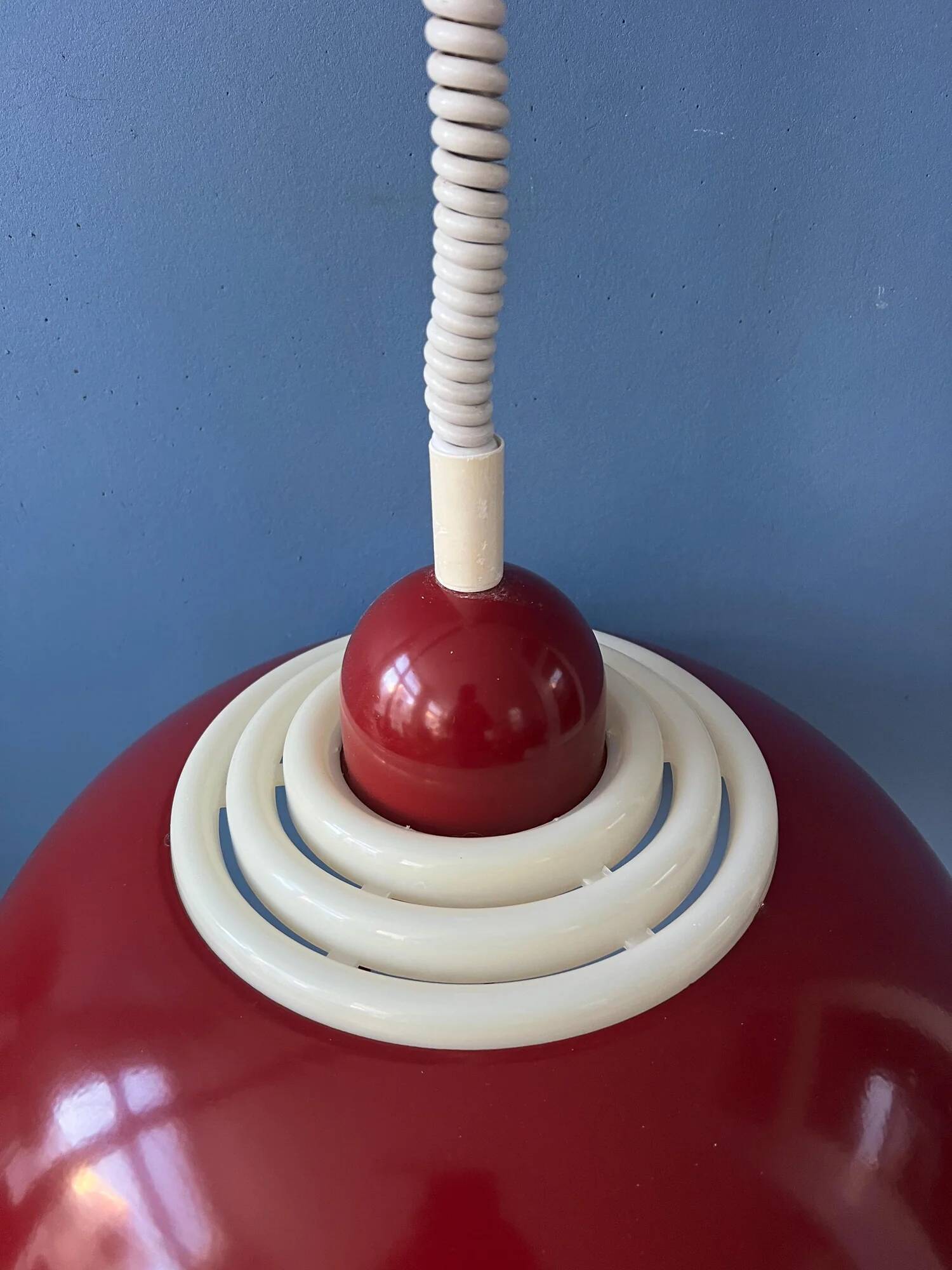 Suspension rouge scandinave de style futuriste par Knud Christensen