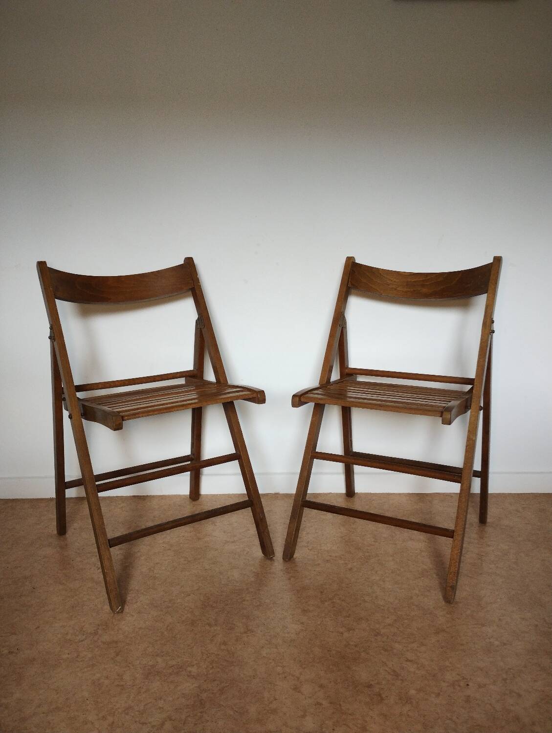 vintage folding chairs