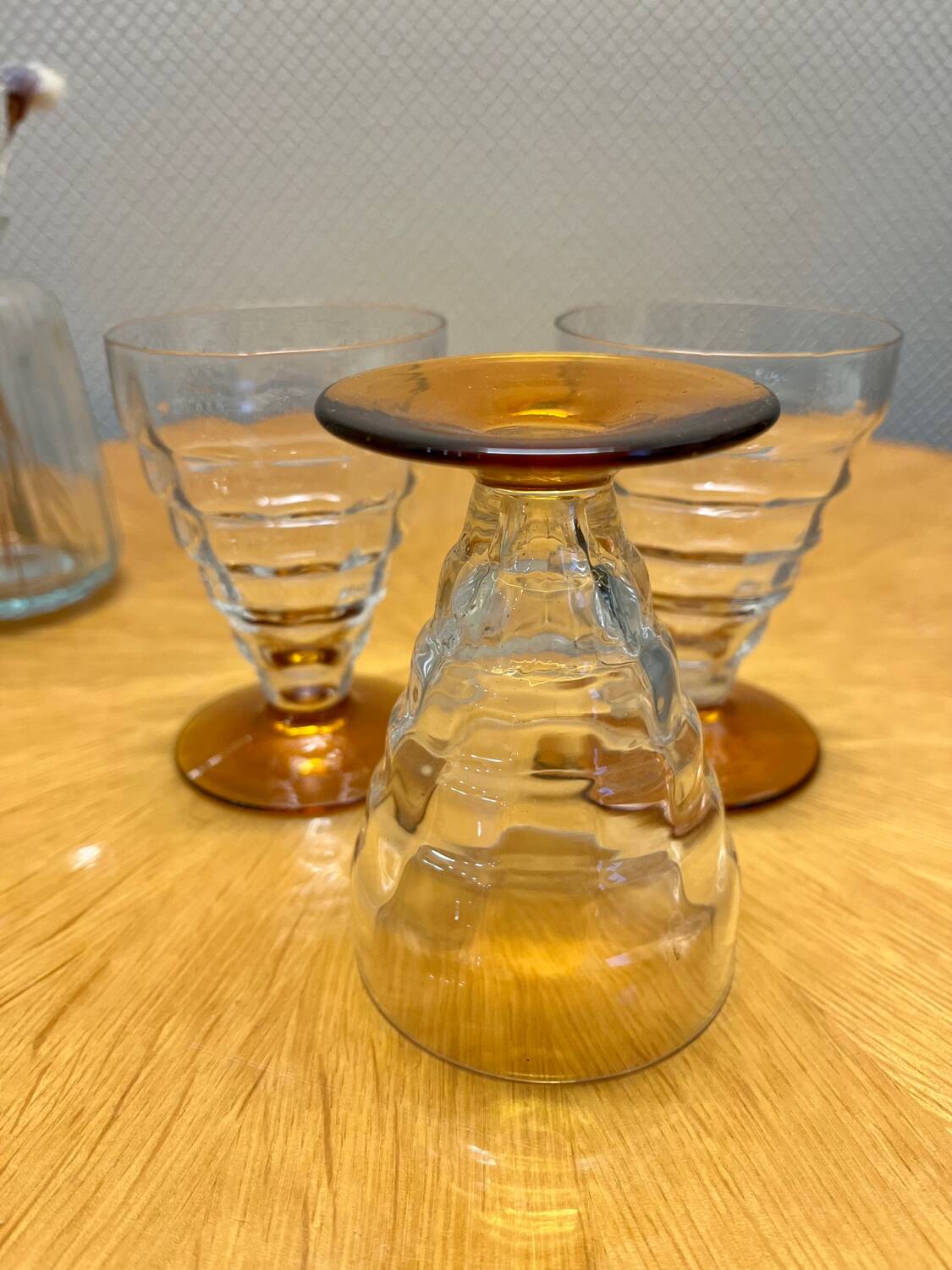 Set of 3 Art Deco glasses