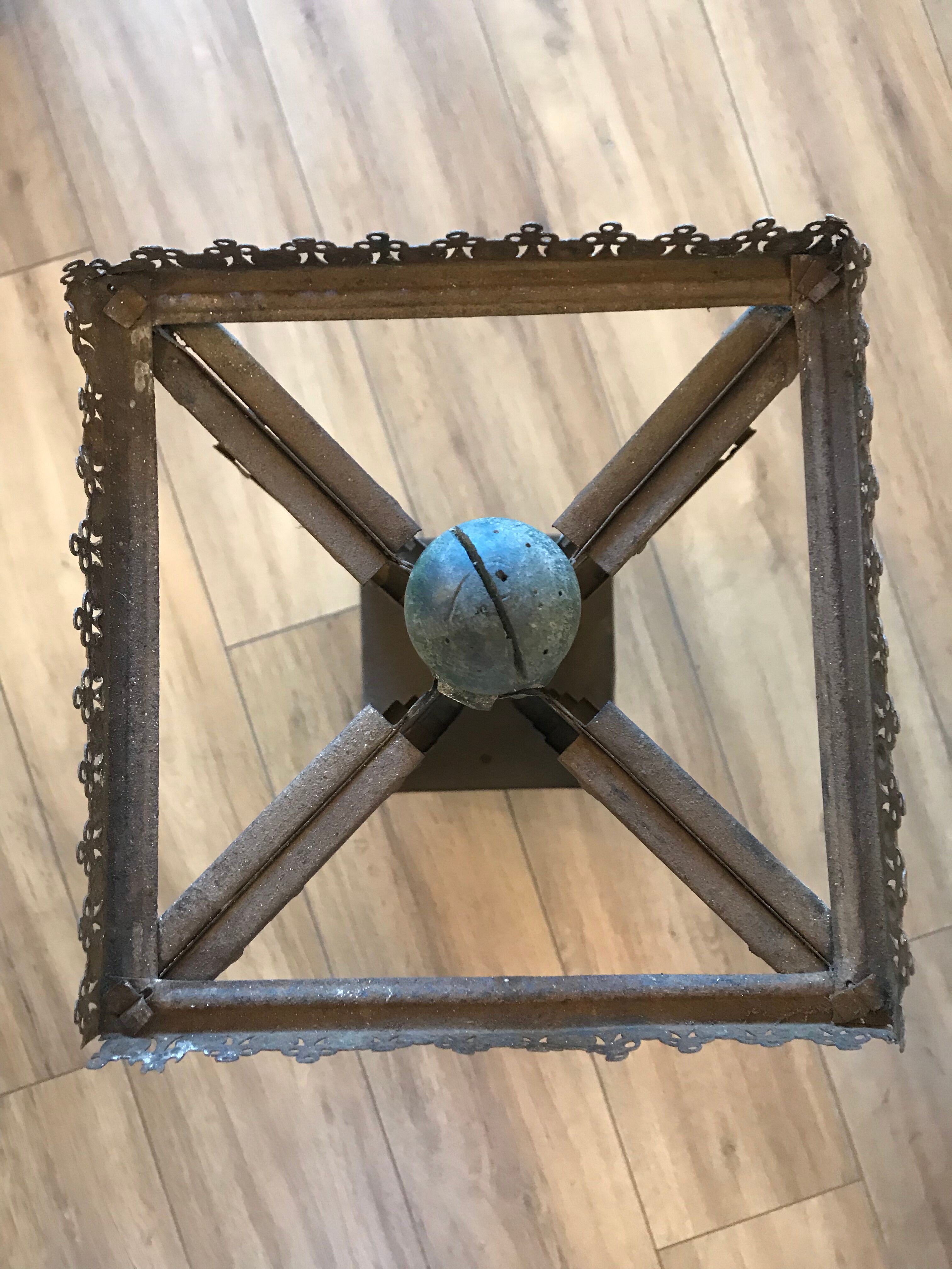 Display bears postcards or photos before 1900