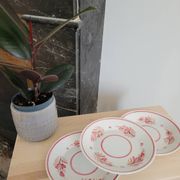 Set of 3 small opaque porcelain plates