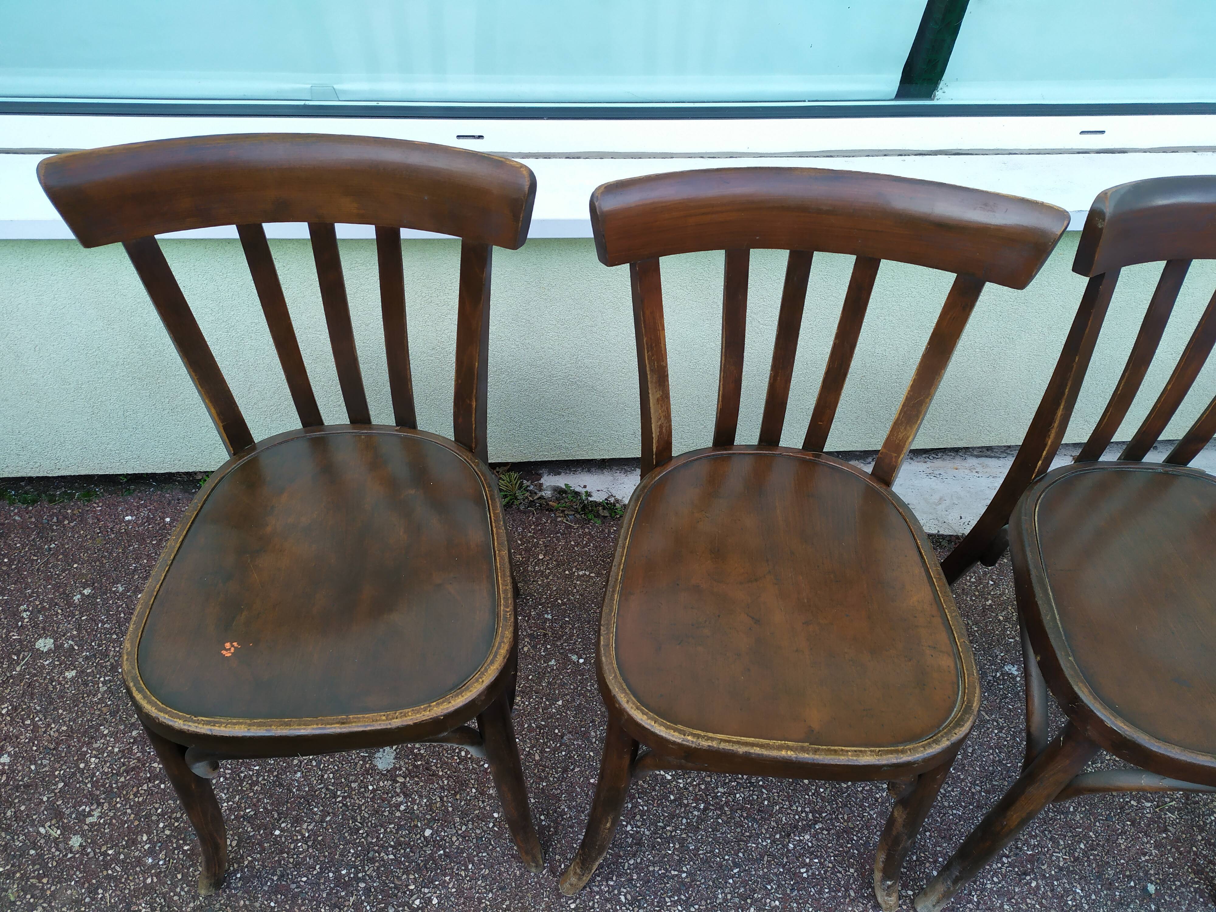 Set of 4 wooden bistro chairs - vintage - old