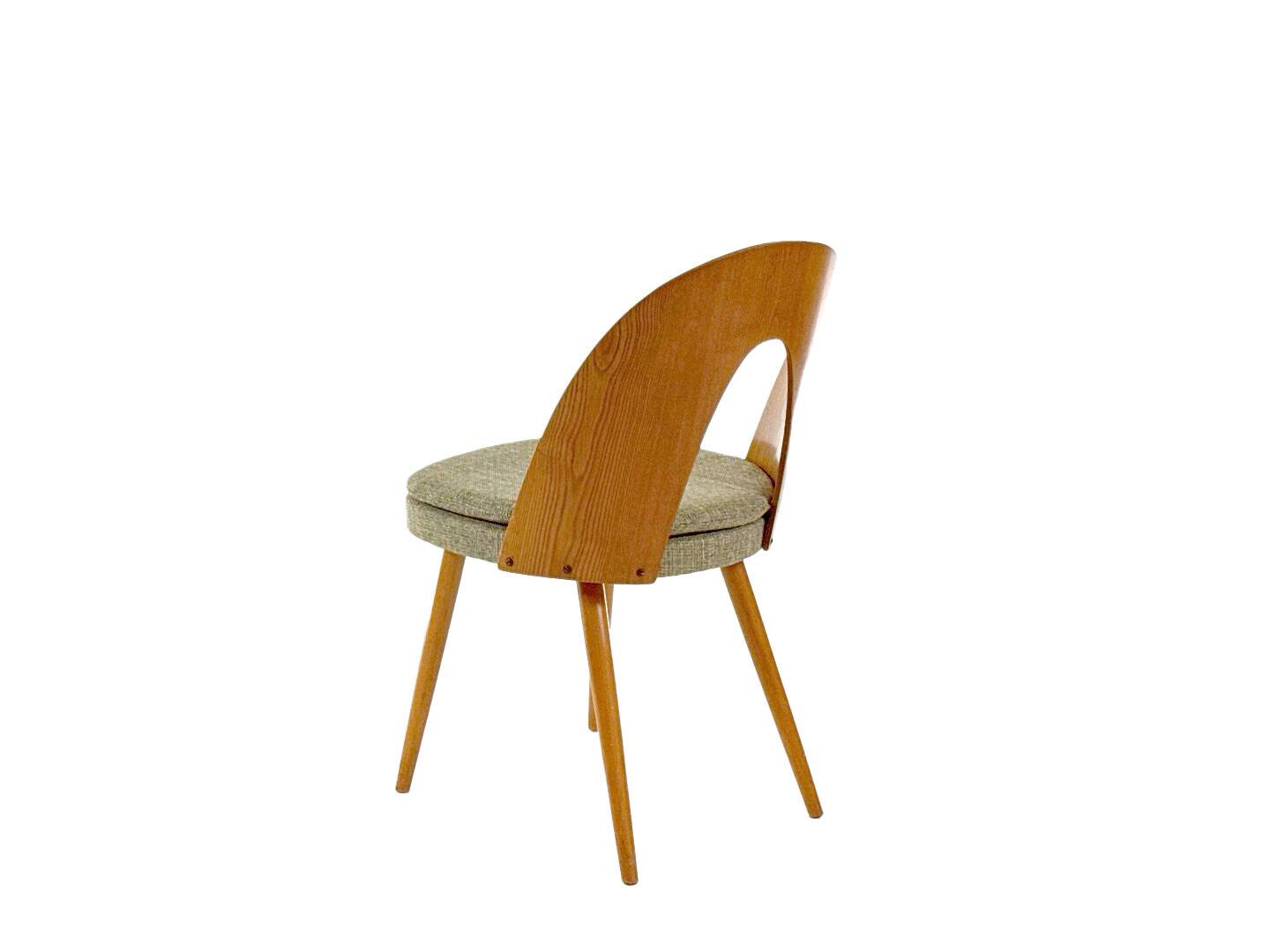 9 vintage designer dining chairs by Antonín Šuman for Tatra