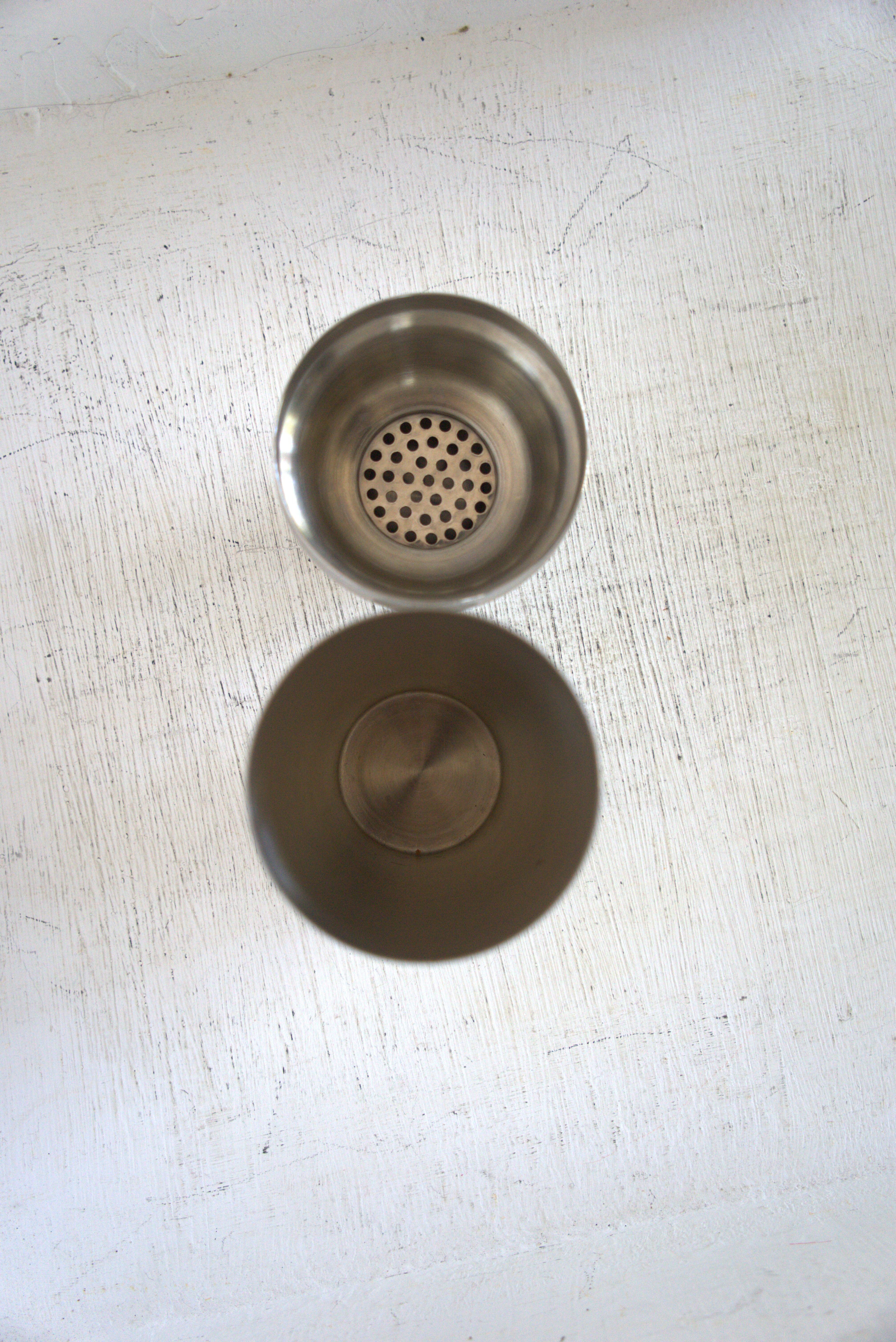 Stainless steel shaker