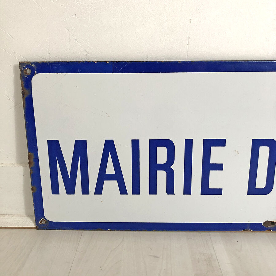 Metro plaque "Mairie d'Issy - Porte de la Chapelle"