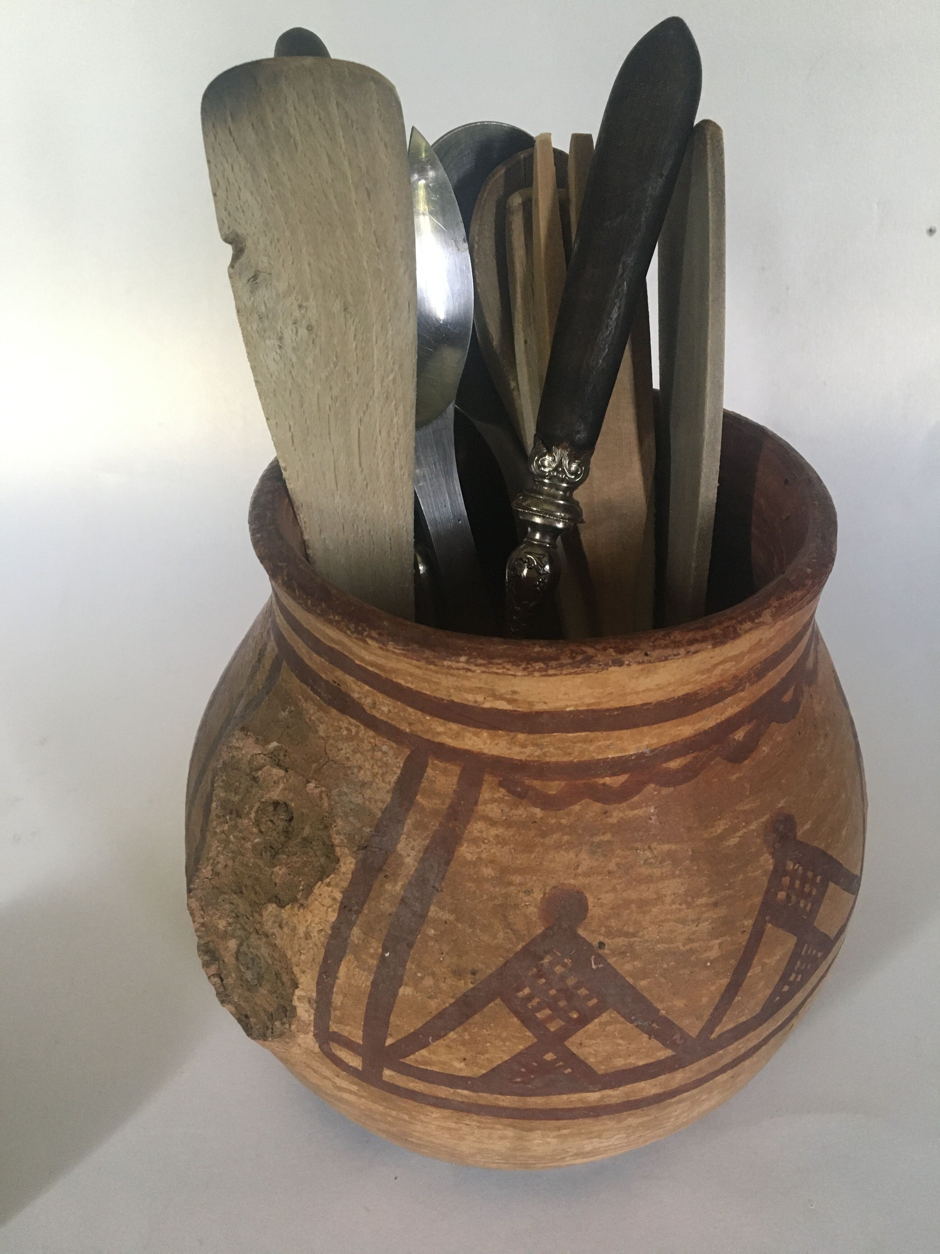 Berber terracotta engobe red