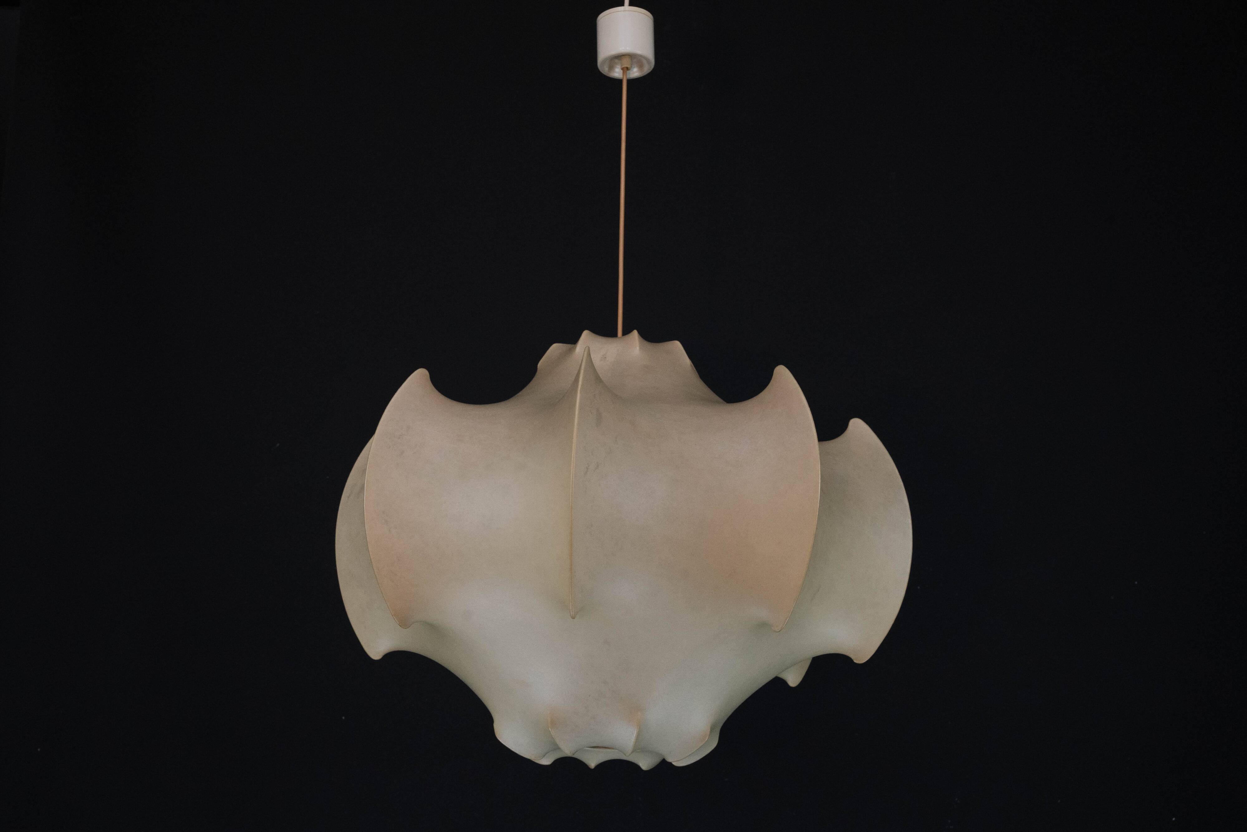 First Edition Viscontea Lamp by Achille and Pier Giacomo Castiglioni for Fl