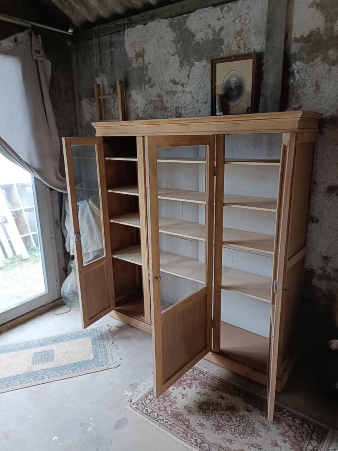 Display cabinet
