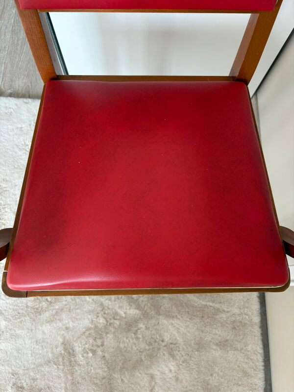 Fauteuil bridge en bois courbé et vinyle rouge, 1950