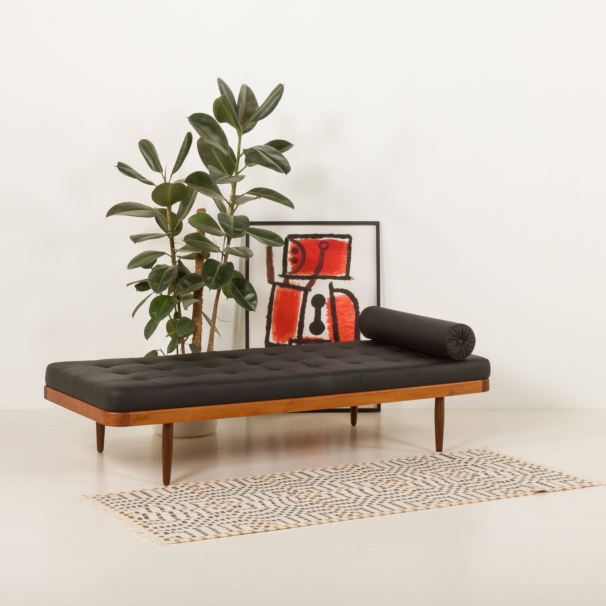 Danish vintage teak daybed in black leather | mid century modern | 1960s