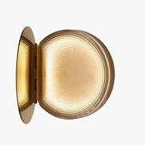 Powder compact wall lamp