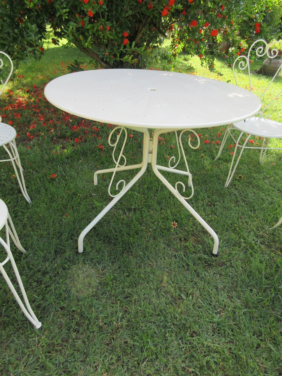 Salon de jardin en fer forgé