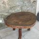 Table basse brutaliste en bois