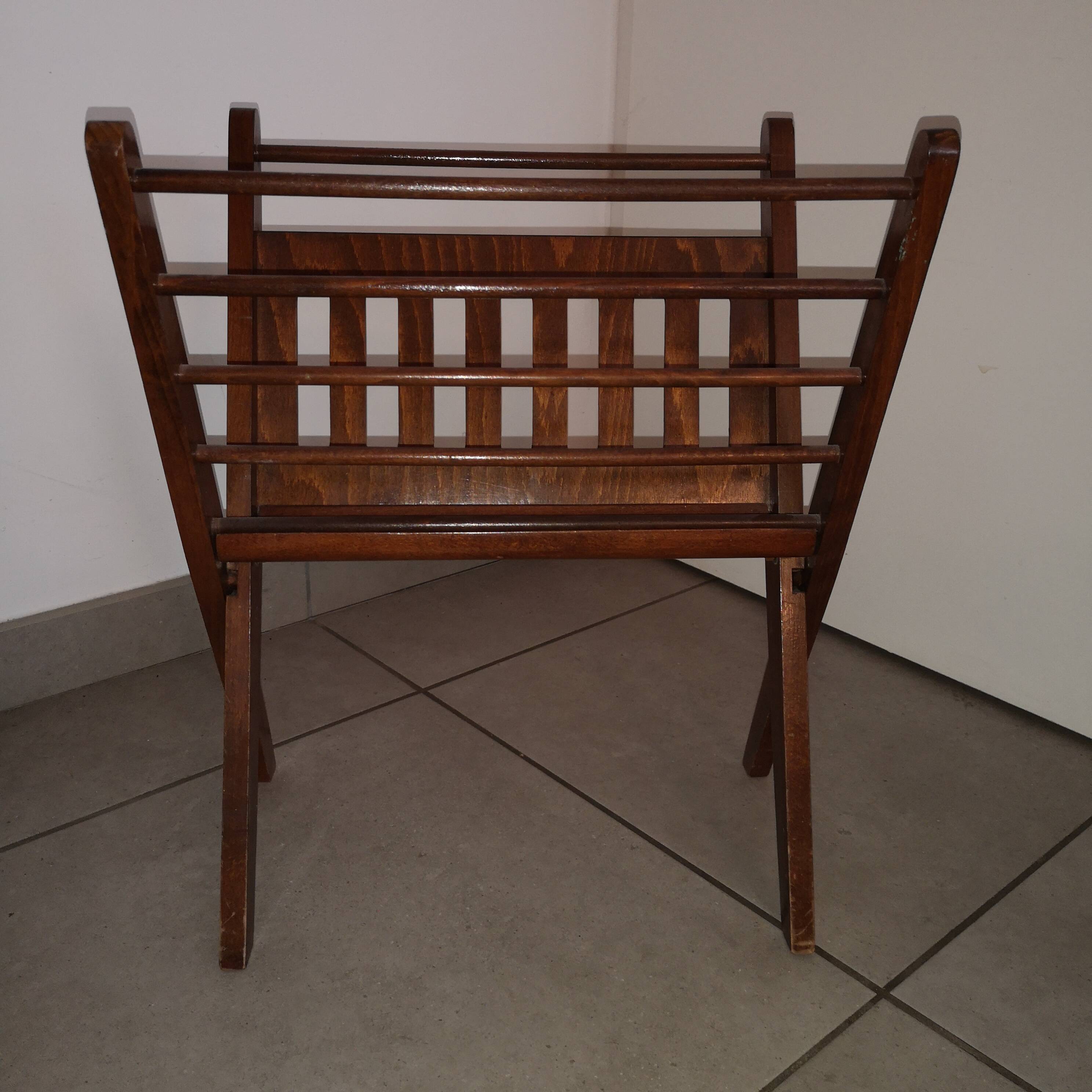 Vintage Cees Braakman magazine rack for Pastoe (attributed) Varnished beech 1980