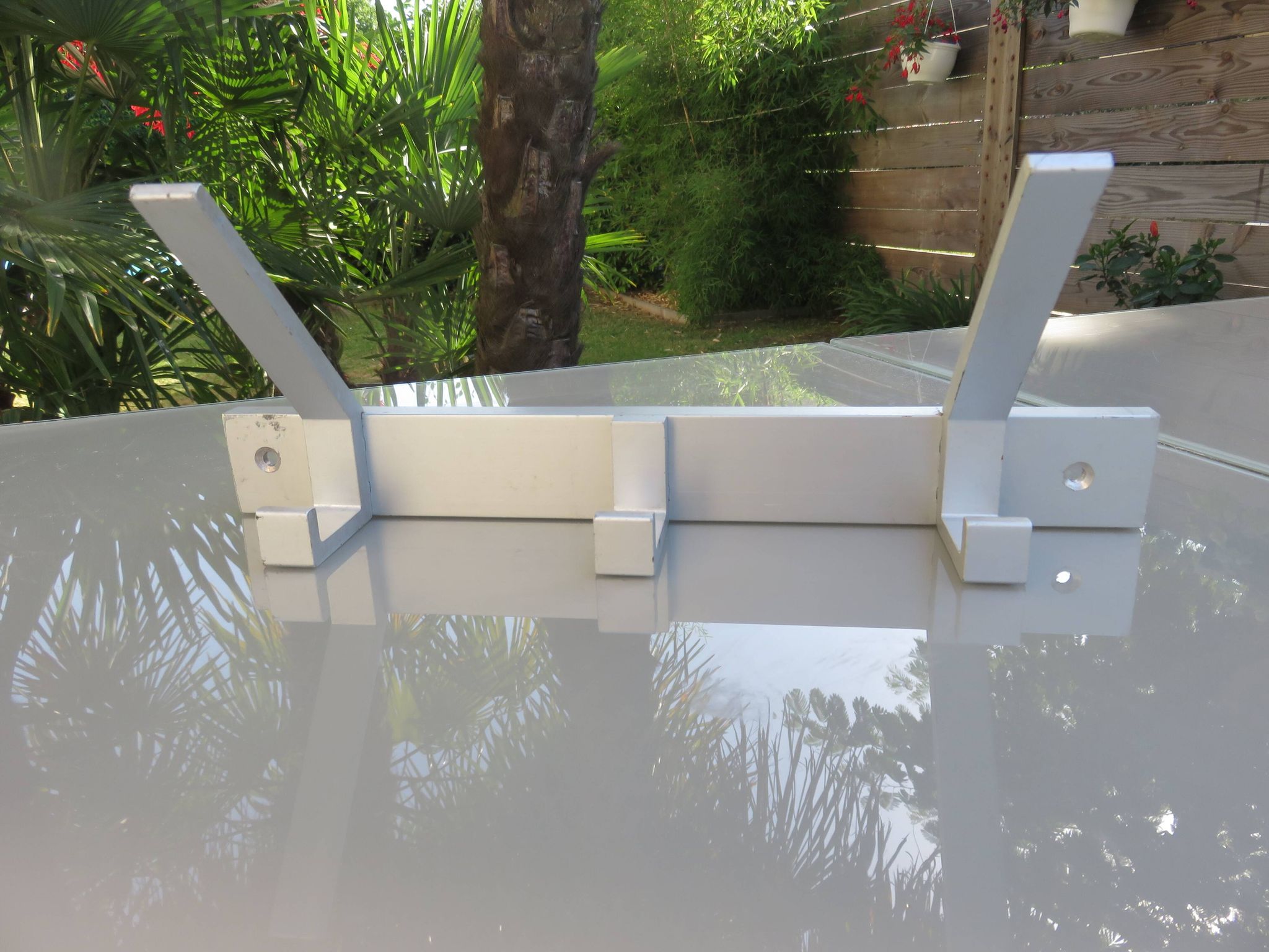 Porte manteau moderniste en aluminium années 70