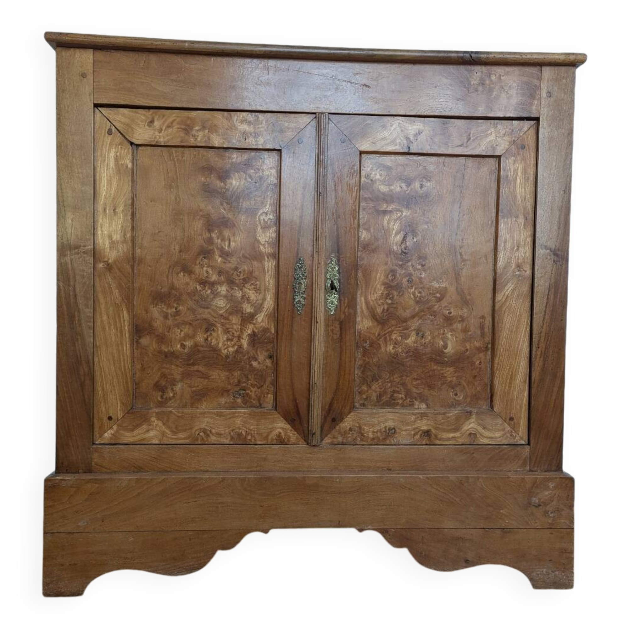 Louis Philippe 19th century elm burl sideboard