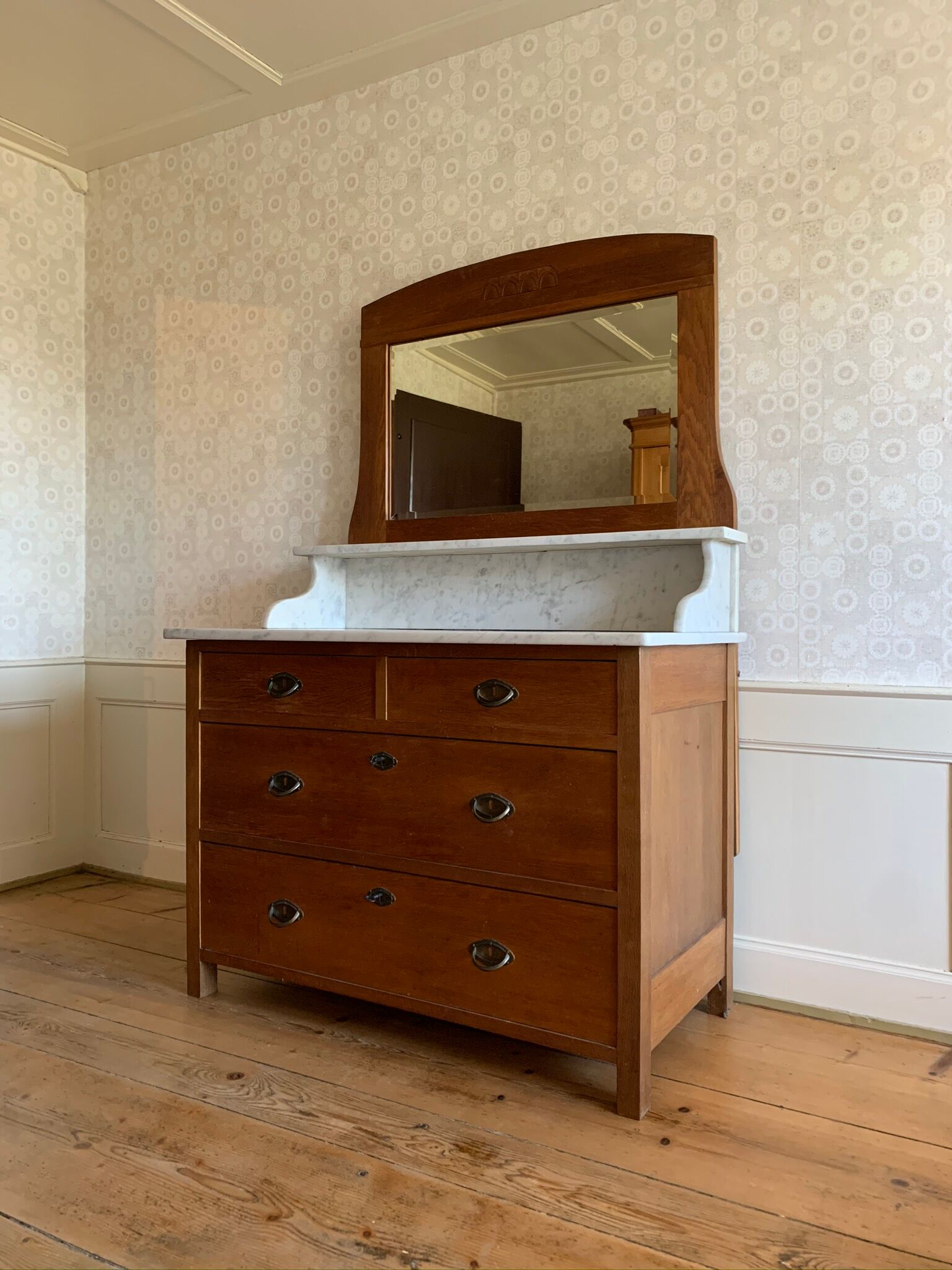 Wooden Chest of Drawers with marble top & mirror, antik country house 19th Century