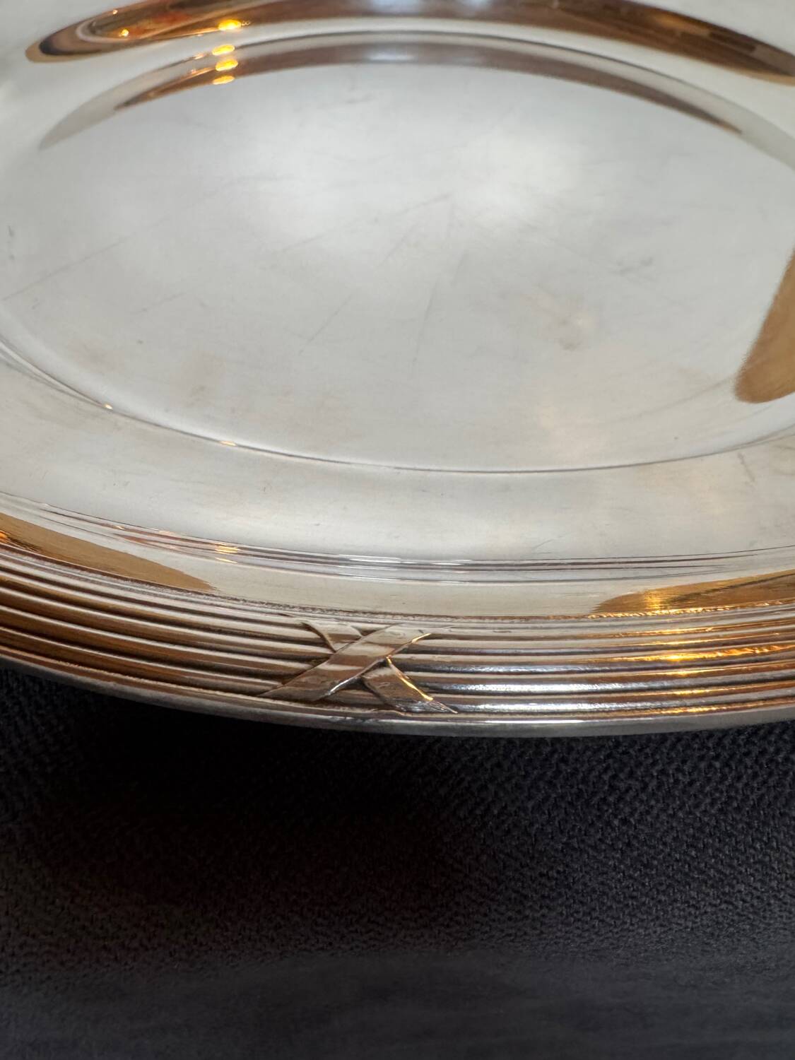 Large serving platter, silver-plated, Fracalanza, Brazil, 20th century.