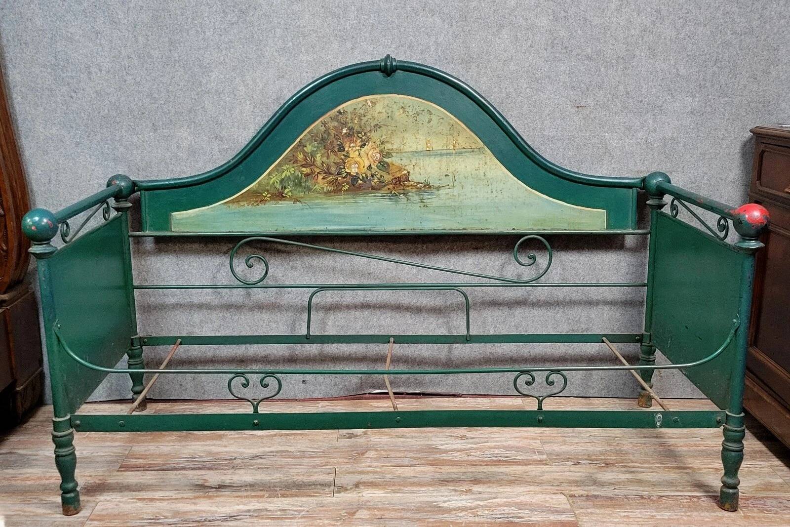 Rare Venetian Napoleon III period rest bench in cast iron and sheet metal