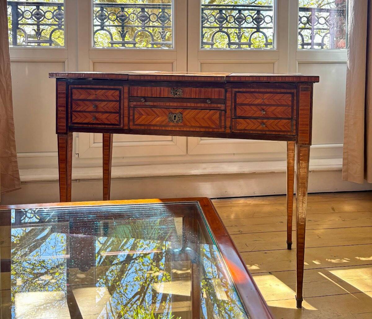 Ladies' dressing table from the Louis XVI period