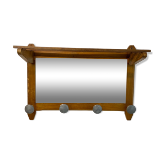 Porte-manteau mural