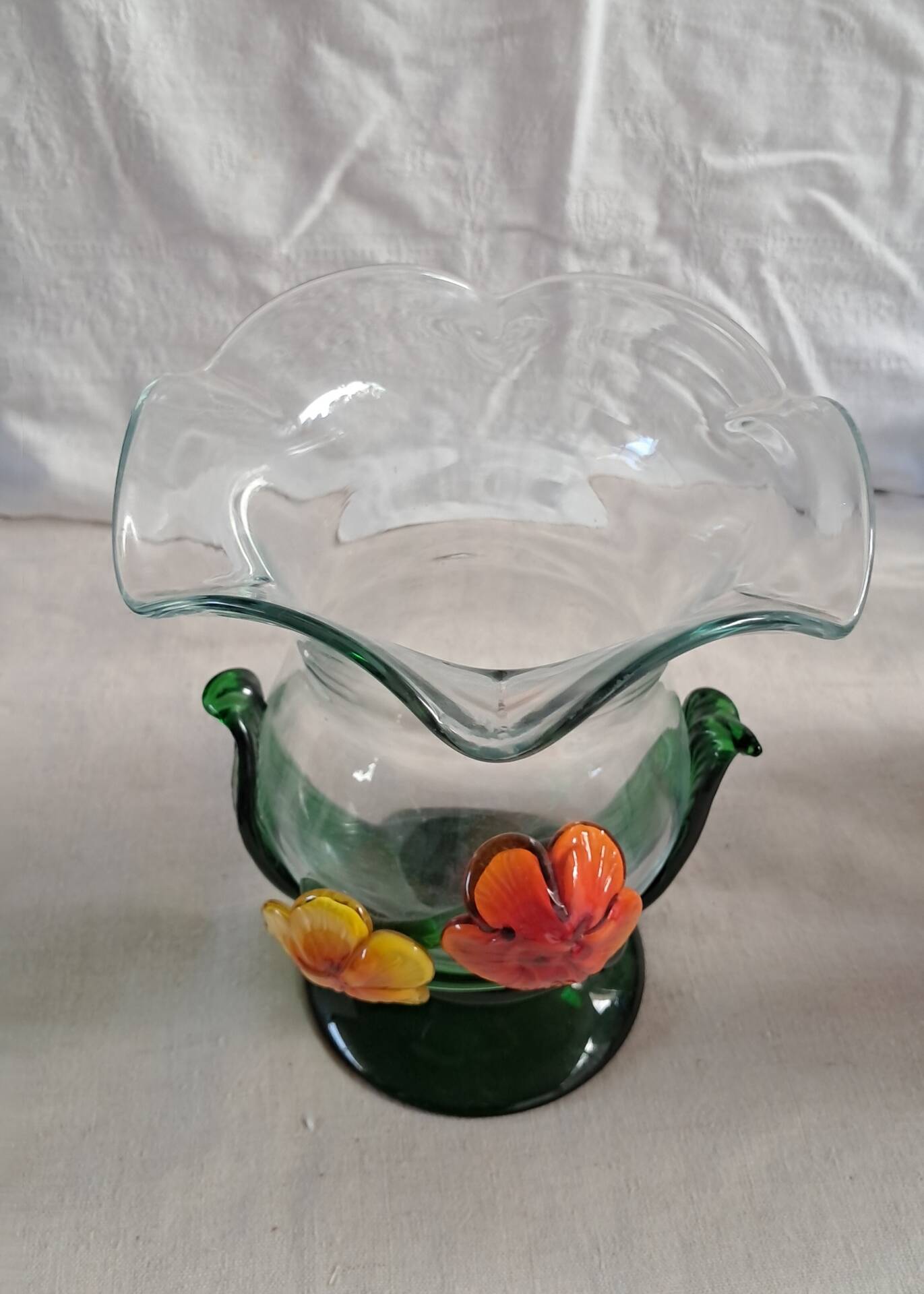 Vintage corolla vase in blown glass with applied flowers – Mura style