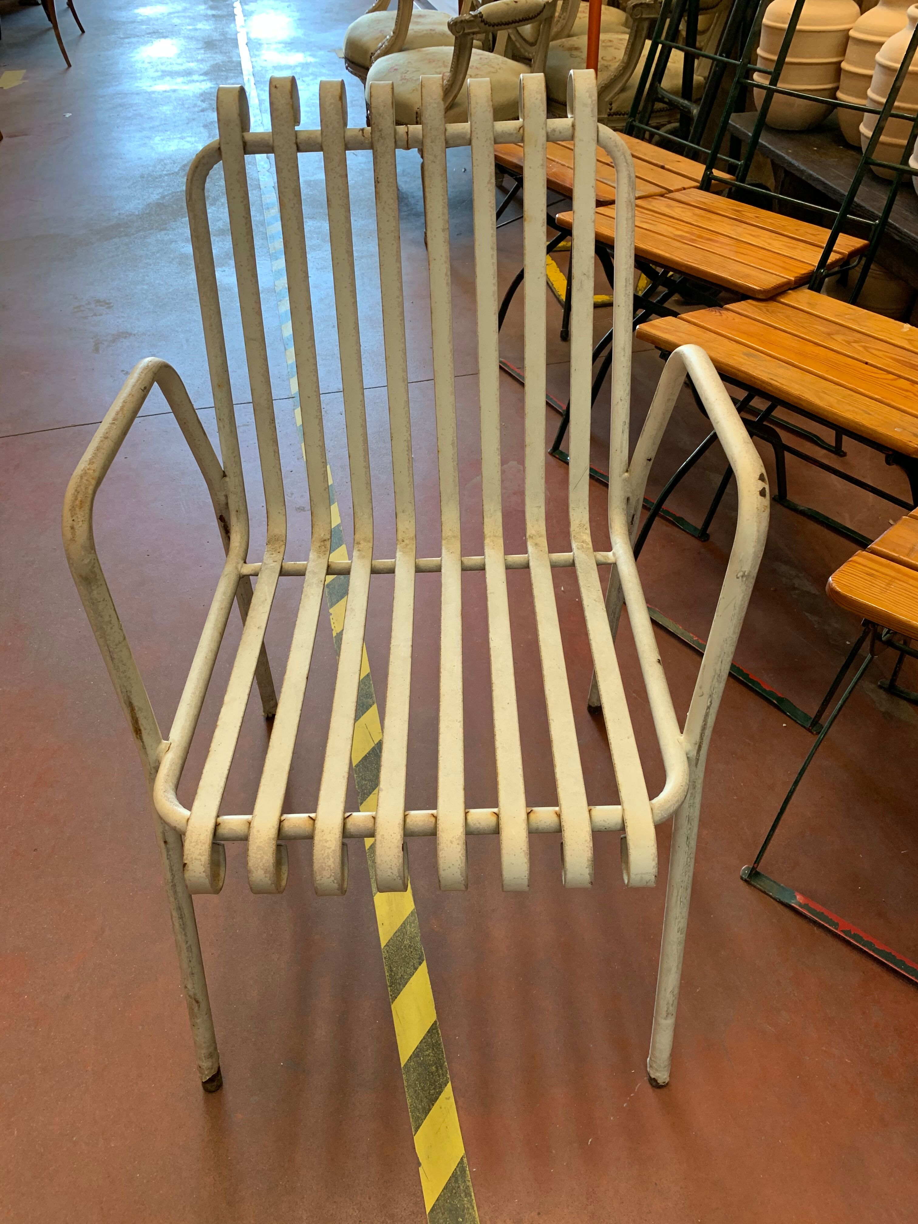 Lot of 5 garden chairs