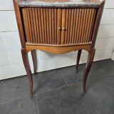 Table de chevet à rideau style Louis XV en merisier