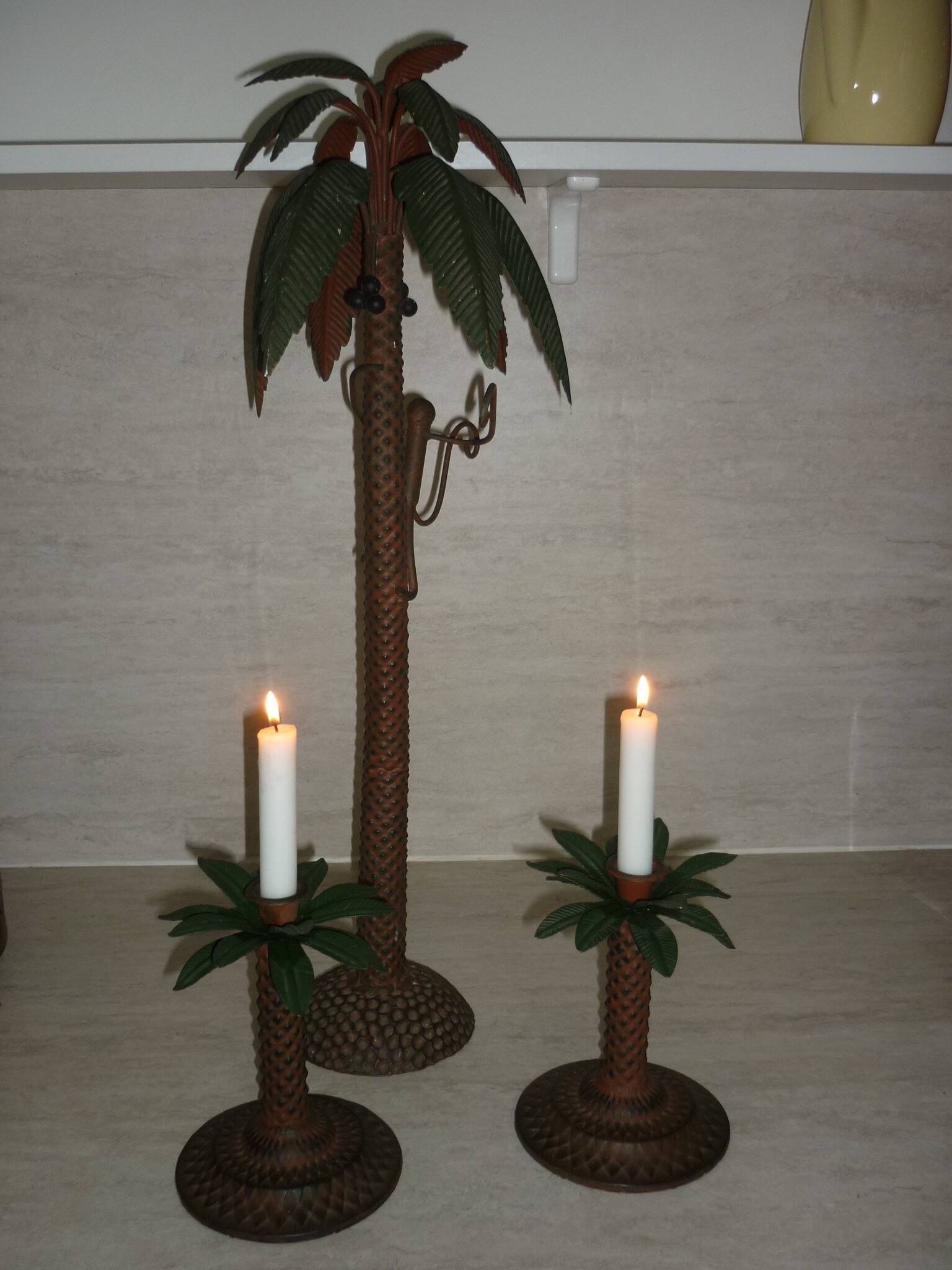 Lot Palm tree candle holders and palm tree with a monkey