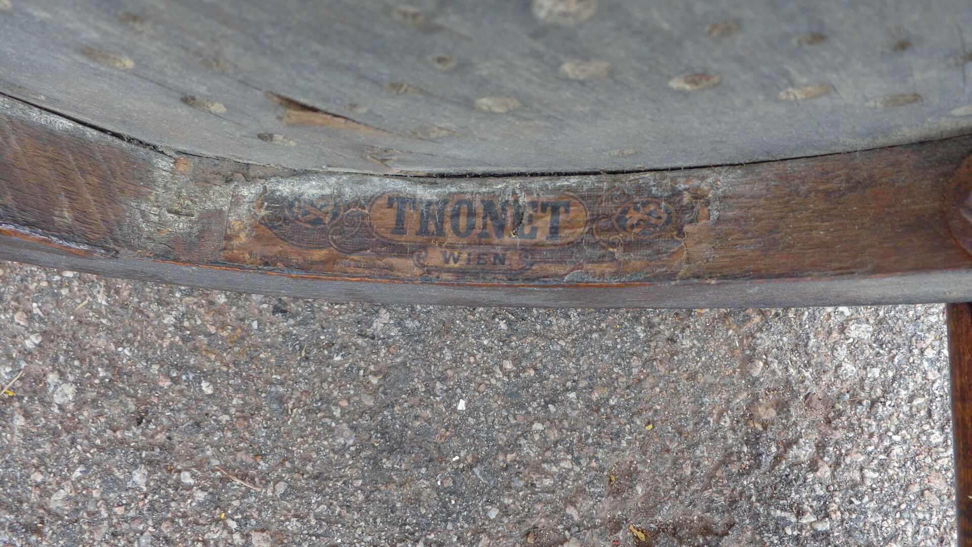 6 curved wooden bistro chairs