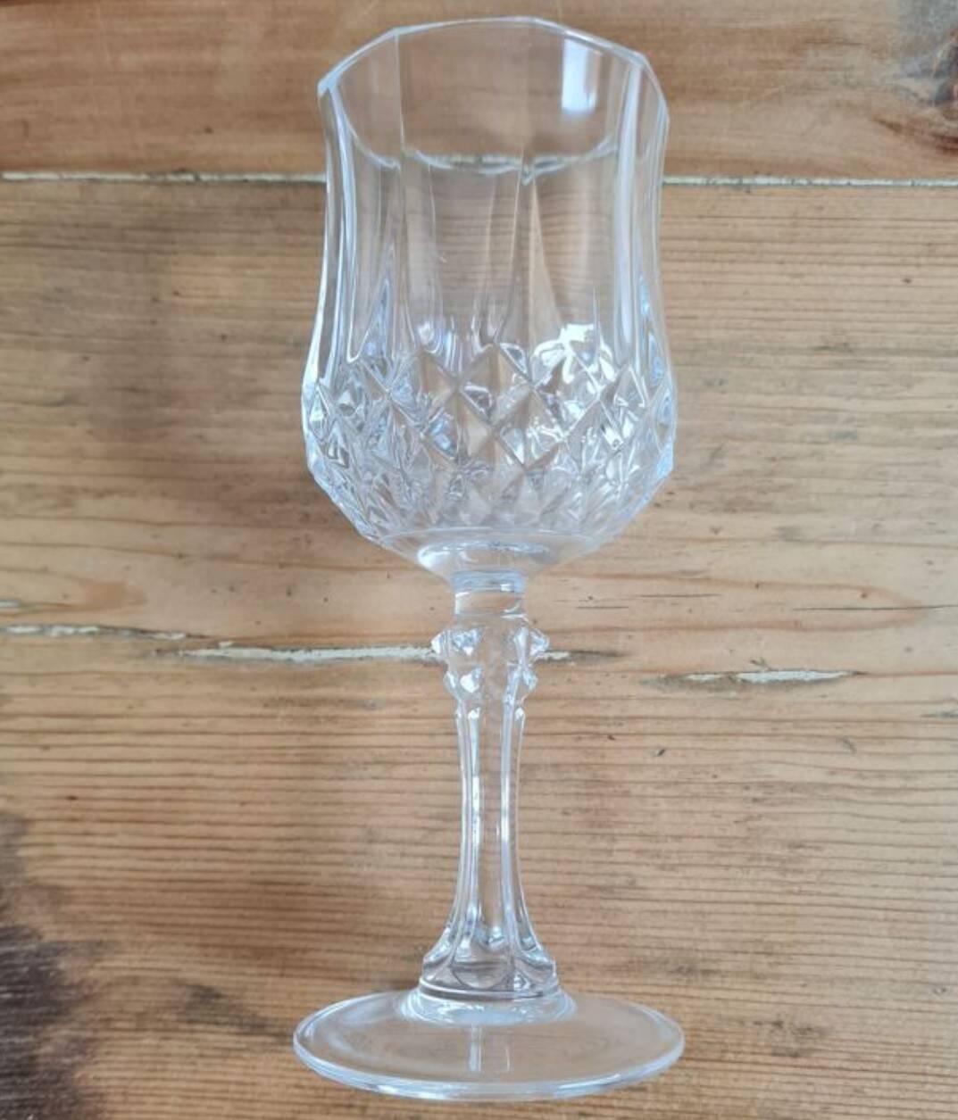 Service of 6 crystal wine glasses
