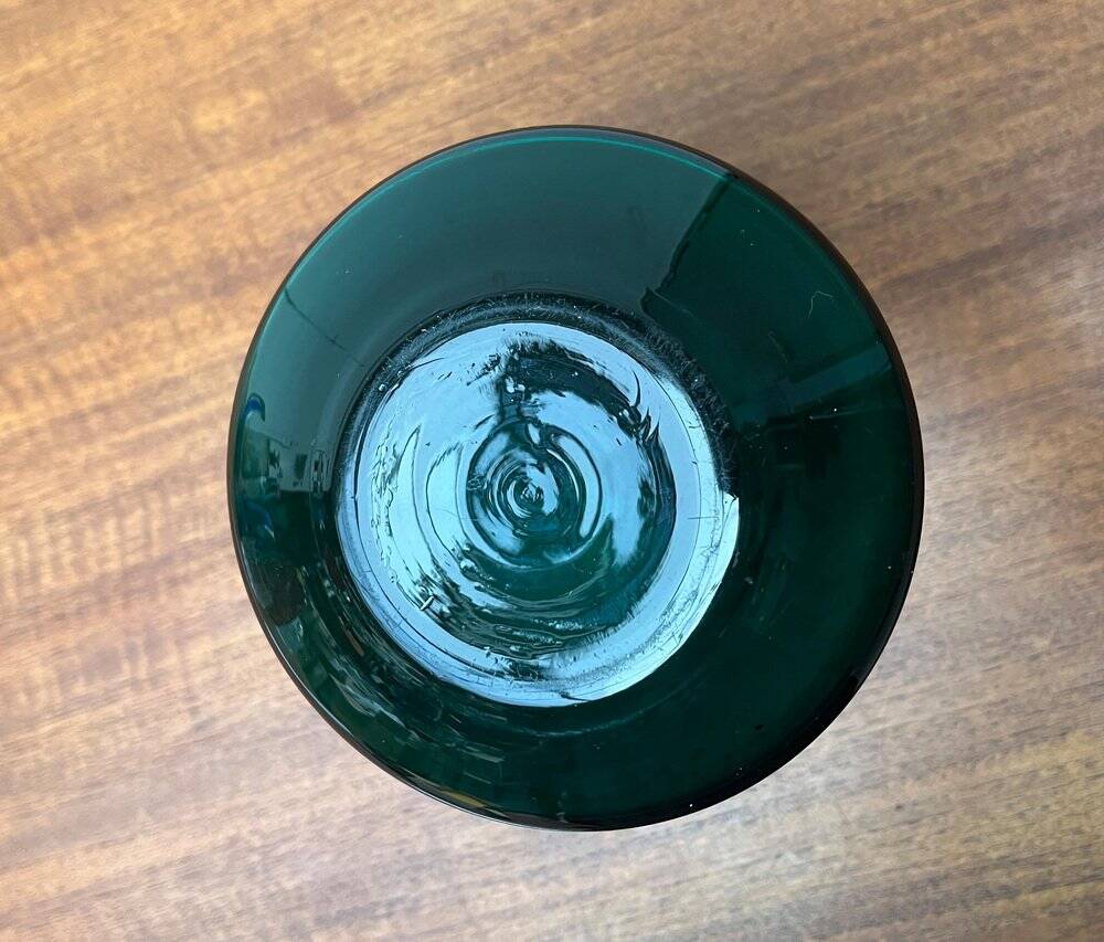 Vase en verre vert allemand du milieu du siècle de Leichlingen Rheinkristall, années 1960