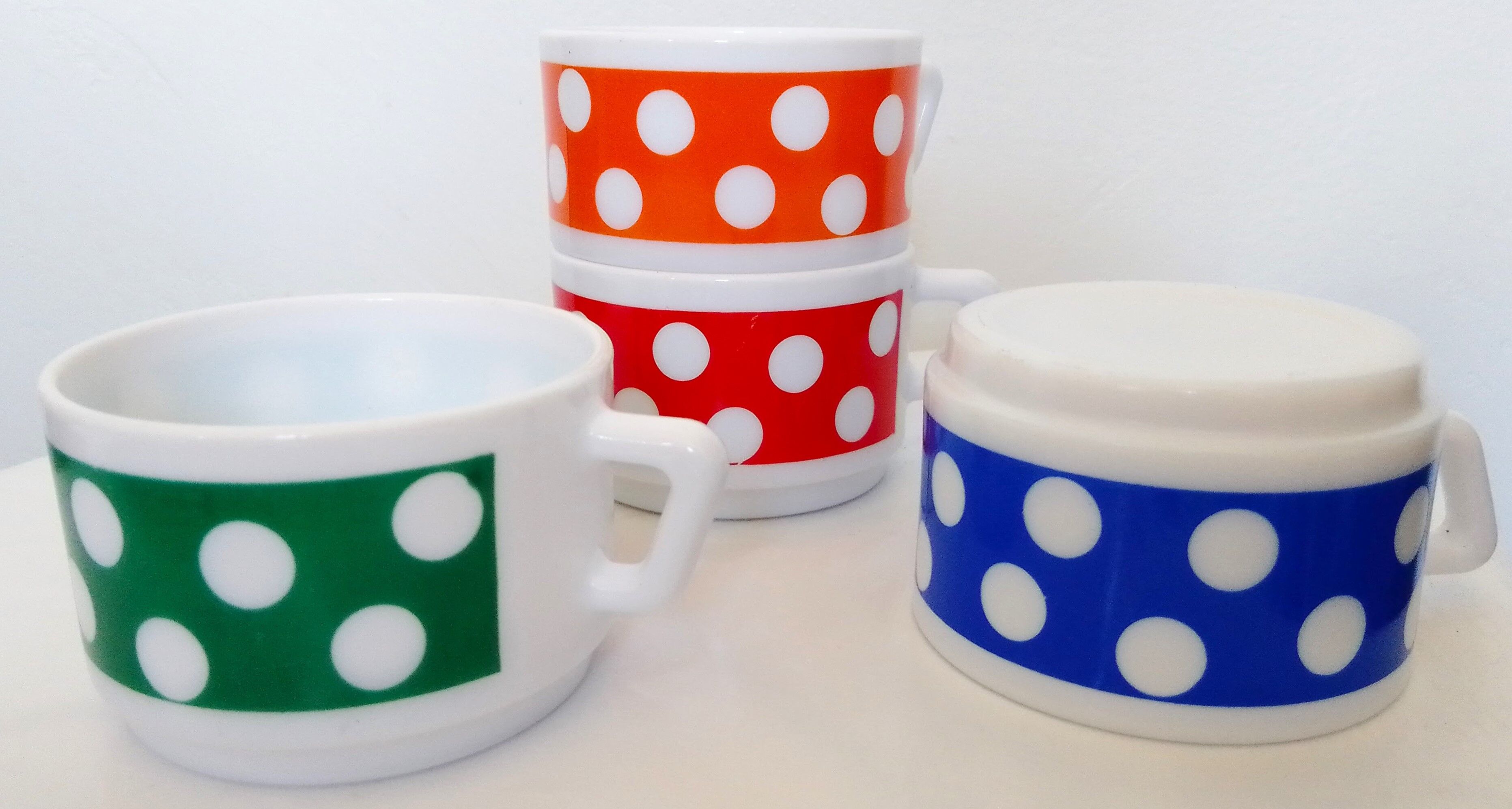 Lot de 4 tasses à café à pois Arcopal