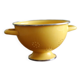Passoire émaillée jaune ancienne