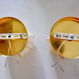 Pair of "cocoon" wall lights, resin and pine, Italy, 1970