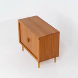 armoire à portes tambour par CFC Silkeborg (Danemark, années 1960).