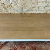 Farm table