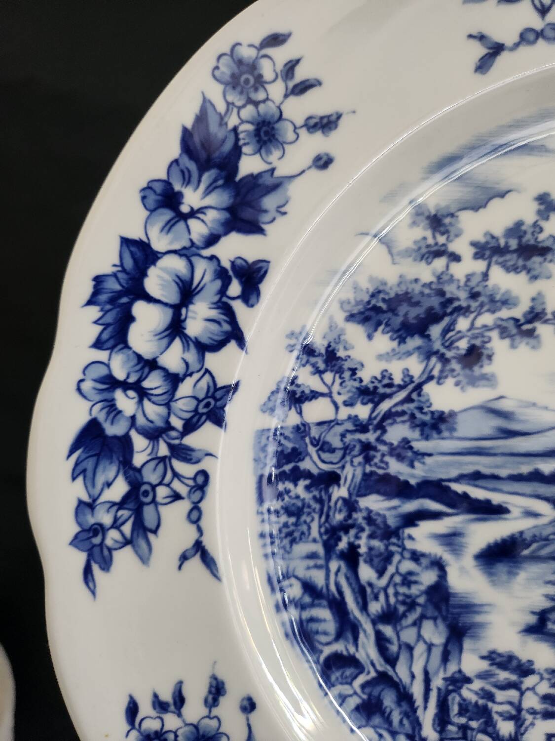 Set of 4 Pyroblan porcelain plates with vintage blue and white decor