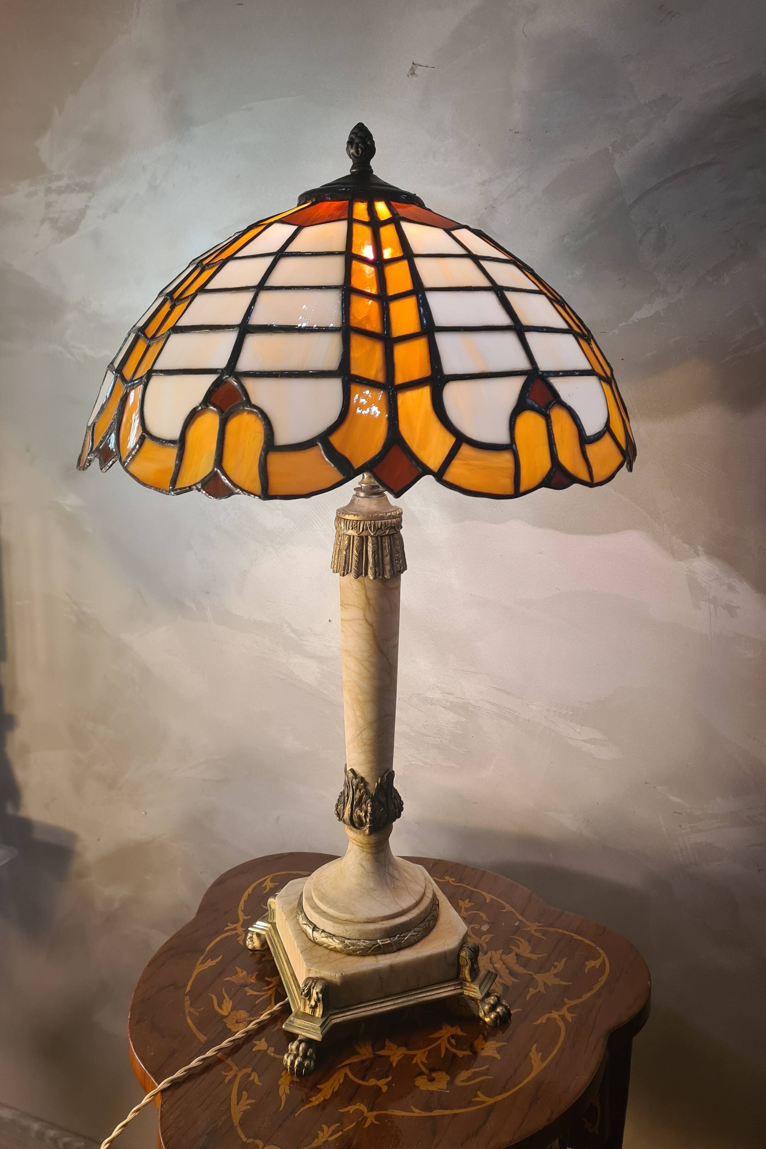 Empire lamp in bronze and marble, large size 70x43, 6kg, and a superb lampshade.