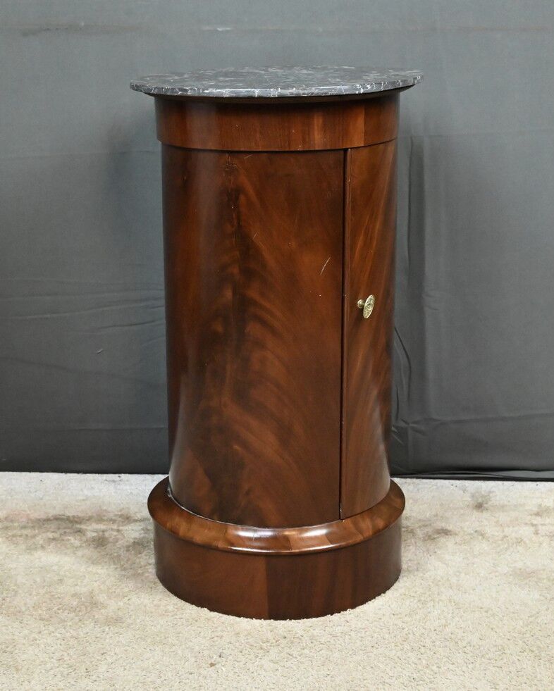 Mahogany bed, Empire style – late 19th century